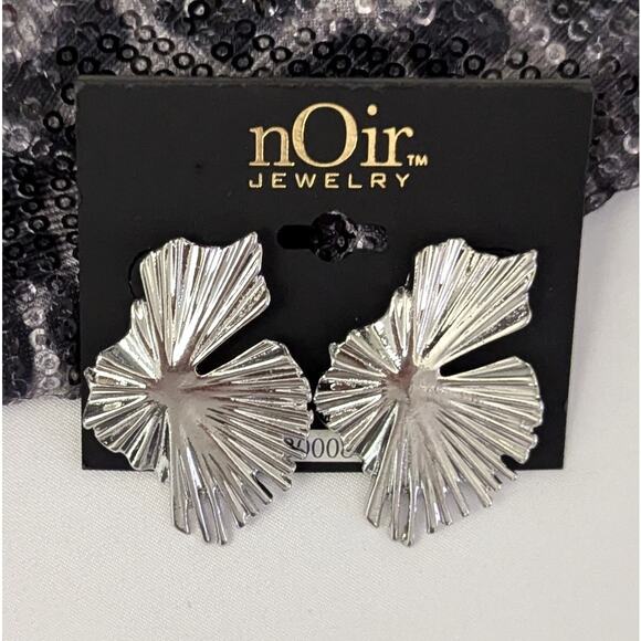 nOir Bevelled Silver Tone Earrings - Picture 1 of 3